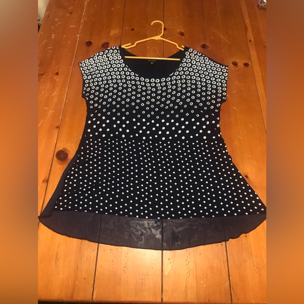 B.L.E.U. top, size XL, blue and white.